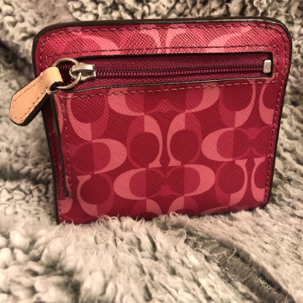 Coach Wallet - Picture 4 of 6